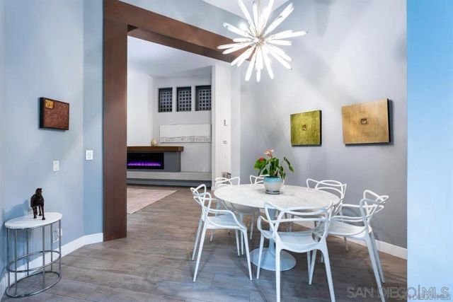 1060 America Way, Del Mar, CA 92014