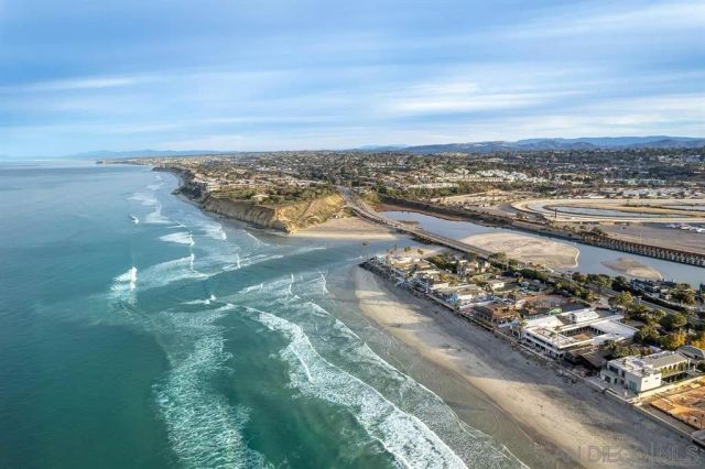 1060 America Way, Del Mar, CA 92014