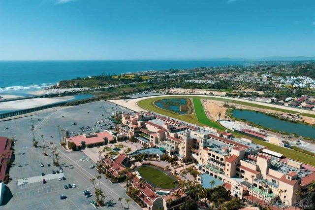 1060 America Way, Del Mar, CA 92014