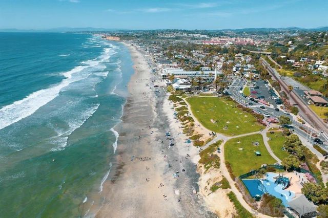 1060 America Way, Del Mar, CA 92014