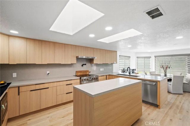 22731 Canyon Lake Drive, Canyon Lake, CA 92587