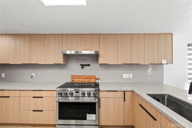 22731 Canyon Lake Drive, Canyon Lake, CA 92587