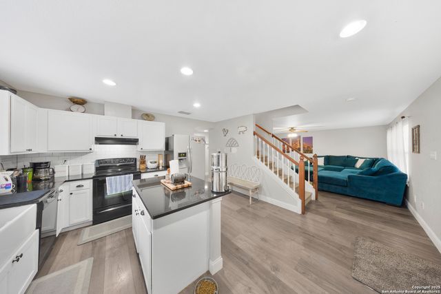 10136 Del Lago, San Antonio, TX 78245