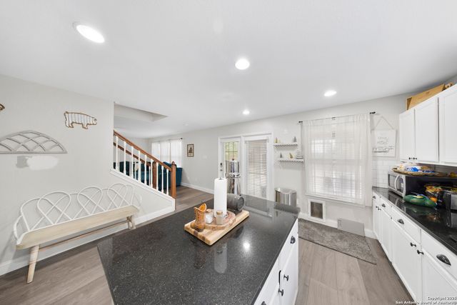 10136 Del Lago, San Antonio, TX 78245