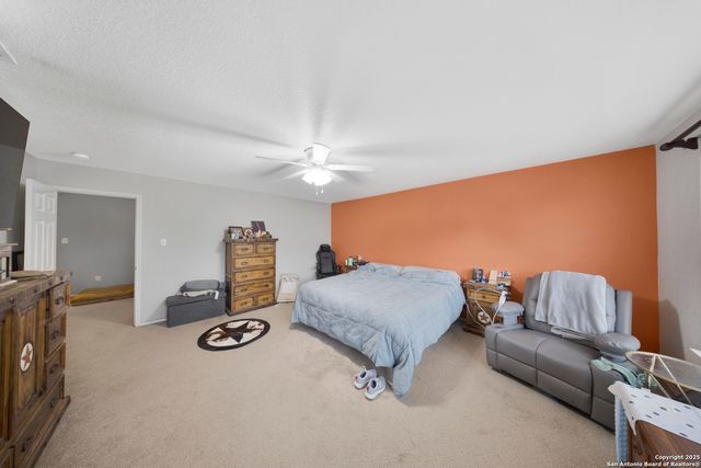 10136 Del Lago, San Antonio, TX 78245