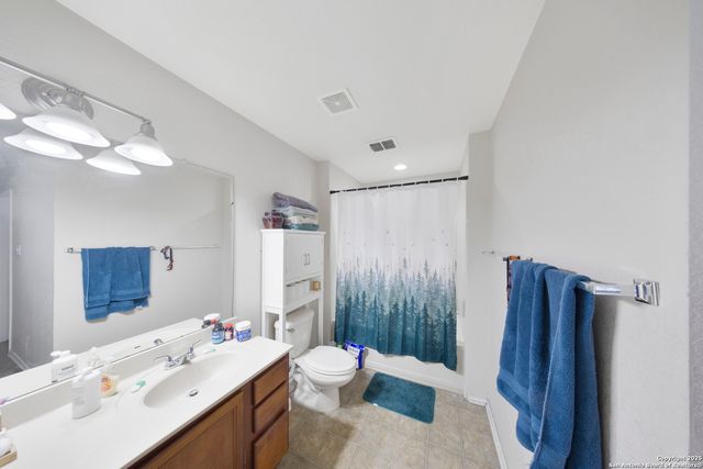 10136 Del Lago, San Antonio, TX 78245