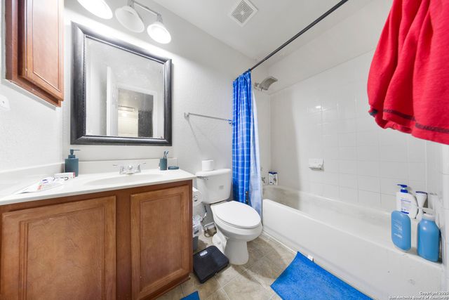 10136 Del Lago, San Antonio, TX 78245