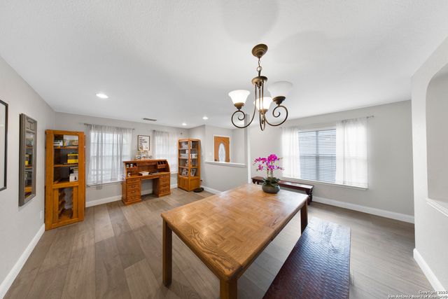 10136 Del Lago, San Antonio, TX 78245