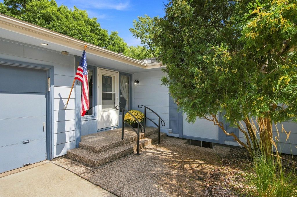 10900 Hyland Terrace, Eden Prairie, MN 55344 — photo 3
