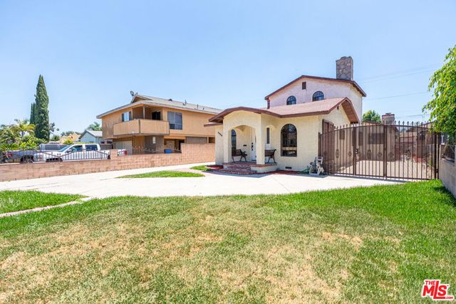 4906 E 59th Place, Maywood, CA 90270