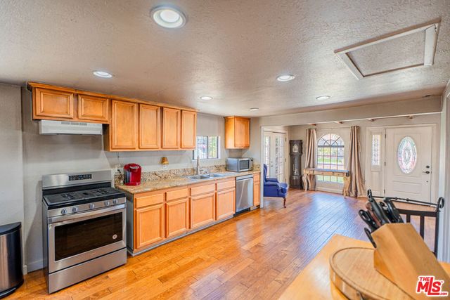 4906 E 59th Place, Maywood, CA 90270