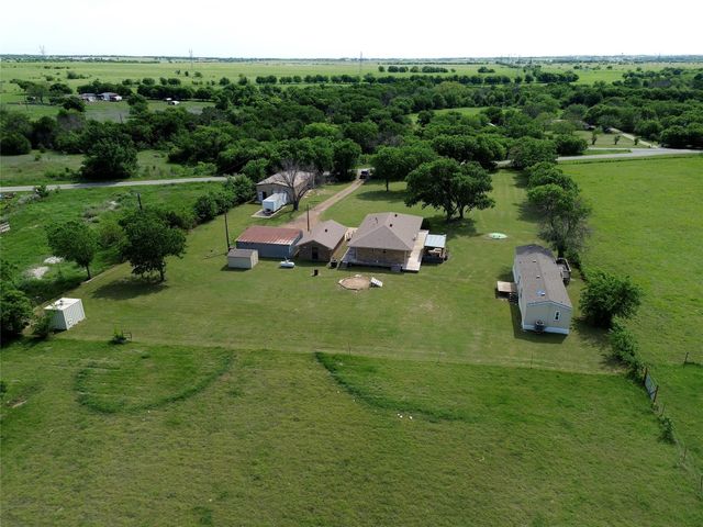 8983 W Odneal Road, Krum, TX 76249