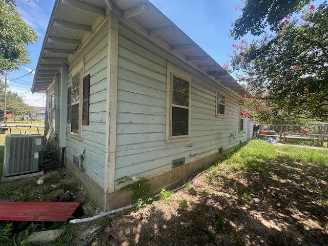 2003 Hillview Street, Mesquite, TX 75149