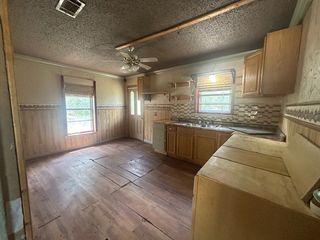 2003 Hillview Street, Mesquite, TX 75149
