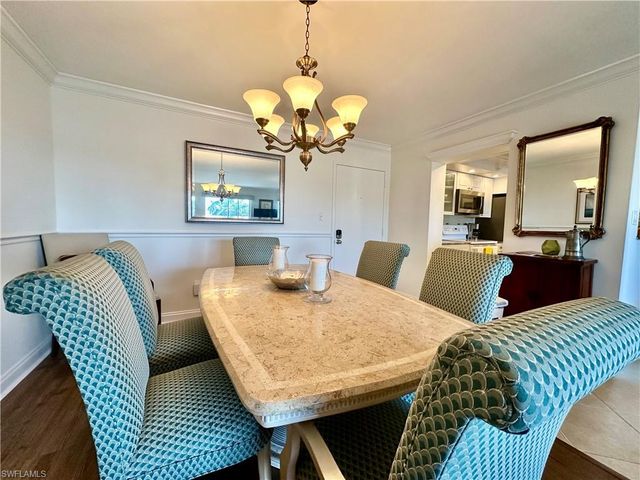 555 Park Shore DR B403, Naples, FL 34103