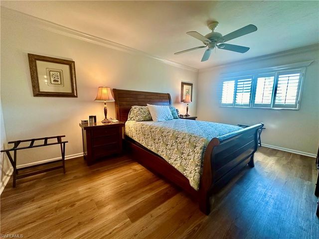 555 Park Shore DR B403, Naples, FL 34103