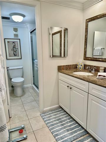555 Park Shore DR B403, Naples, FL 34103