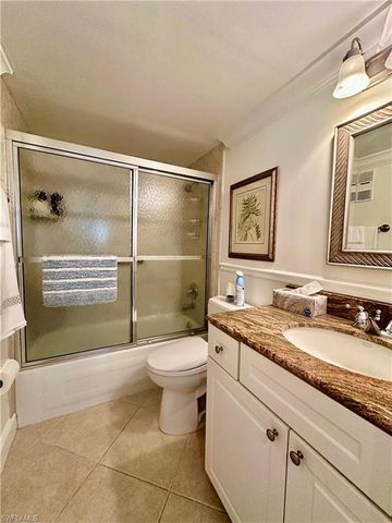555 Park Shore DR B403, Naples, FL 34103