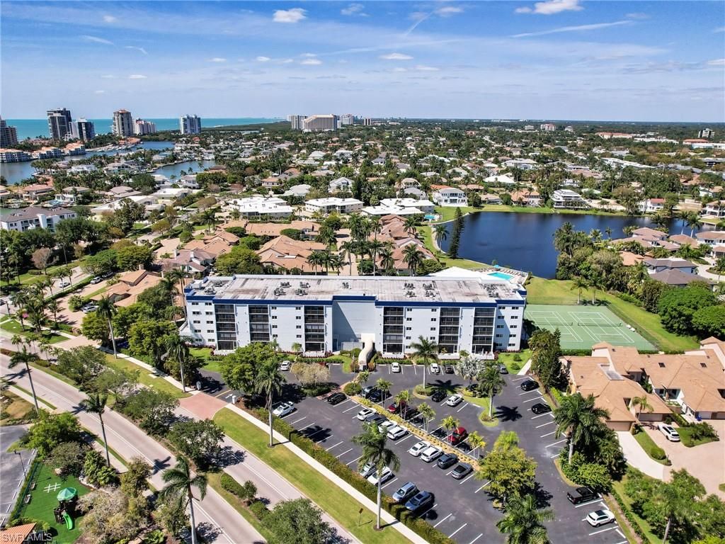 555 Park Shore DR B403, Naples, FL 34103