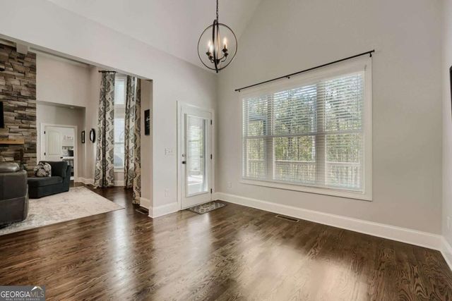 512 Black Horse Circle, Canton, GA 30114