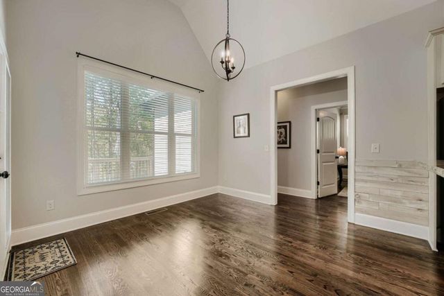 512 Black Horse Circle, Canton, GA 30114