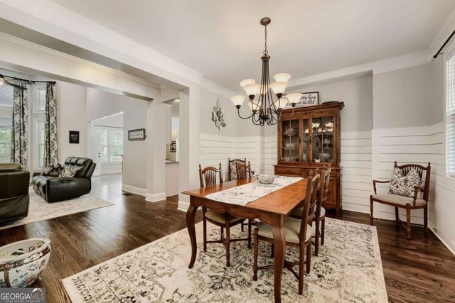 512 Black Horse Circle, Canton, GA 30114