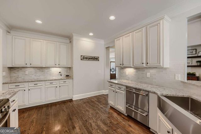 512 Black Horse Circle, Canton, GA 30114