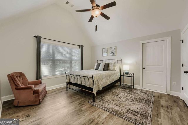 512 Black Horse Circle, Canton, GA 30114