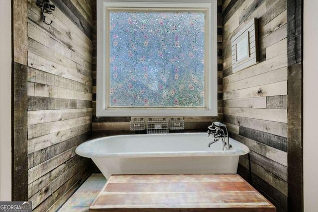 512 Black Horse Circle, Canton, GA 30114