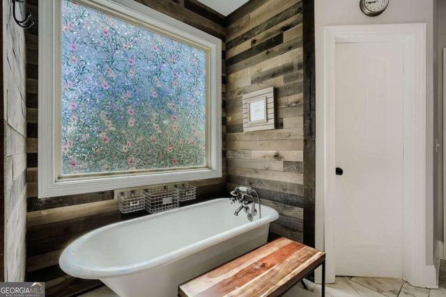 512 Black Horse Circle, Canton, GA 30114