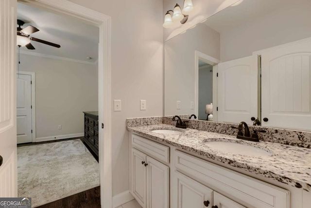 512 Black Horse Circle, Canton, GA 30114