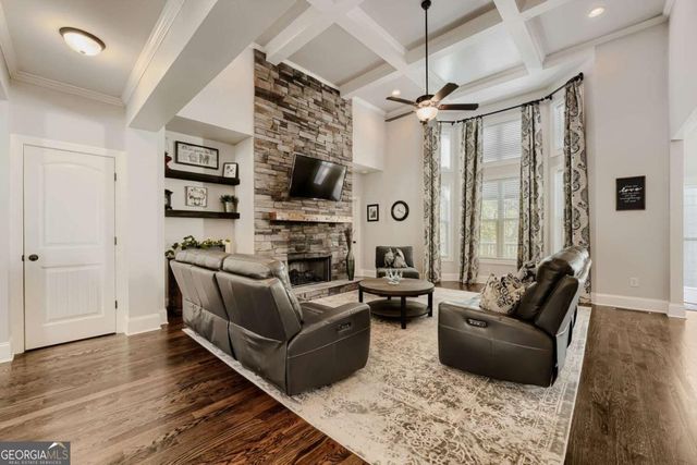 512 Black Horse Circle, Canton, GA 30114