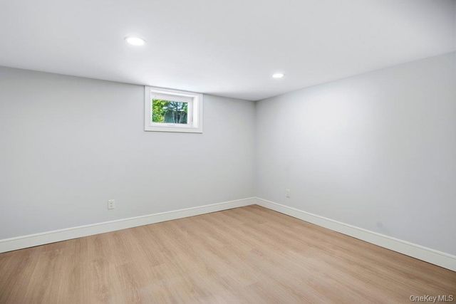 165 Livingston Avenue, Babylon, NY 11702