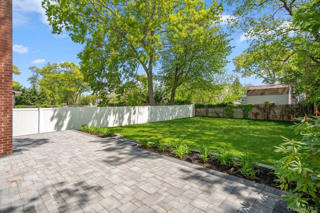 165 Livingston Avenue, Babylon, NY 11702