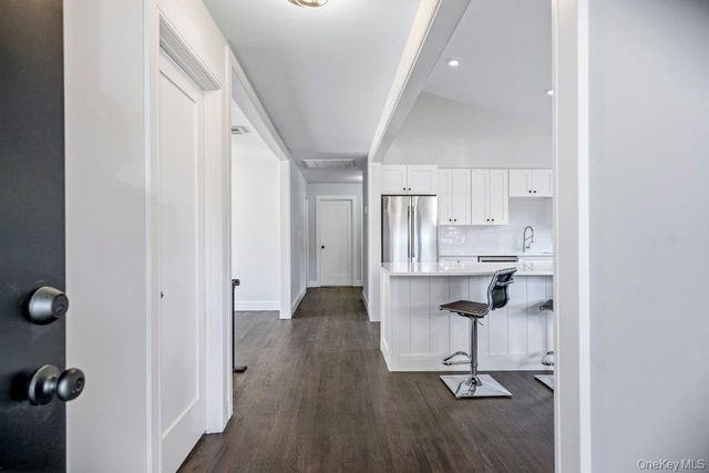 165 Livingston Avenue, Babylon, NY 11702