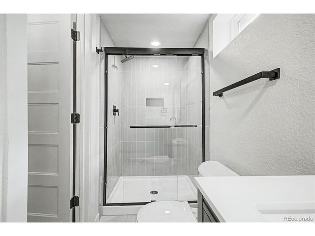 845 S Moore St, Denver, CO 80226