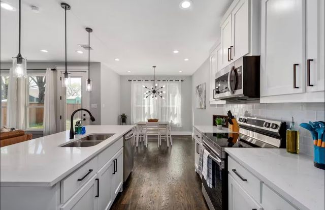 1942 Nomas Street, Dallas, TX 75212