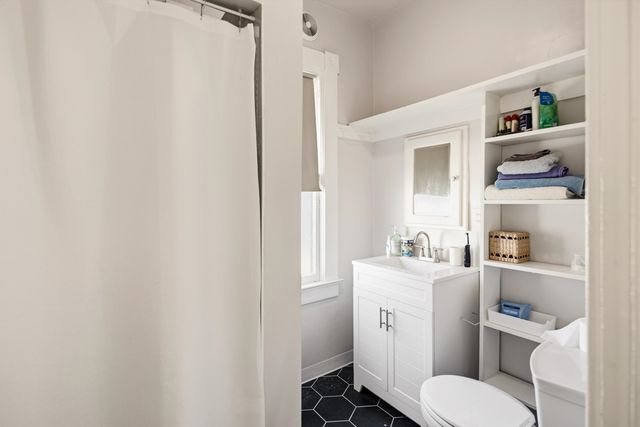 1843 CENTRAL AVE, Memphis, TN 38104