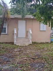 13520 NW 11th Ave 13520, Miami, FL 33168