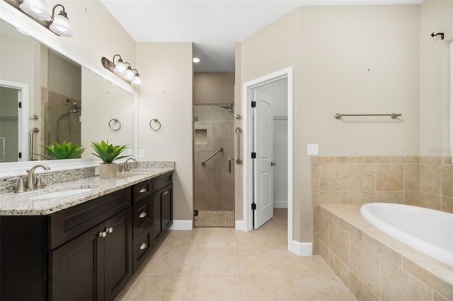 19033 NW 166TH AVENUE, High Springs, FL 32643