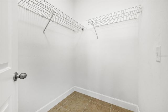 19033 NW 166TH AVENUE, High Springs, FL 32643