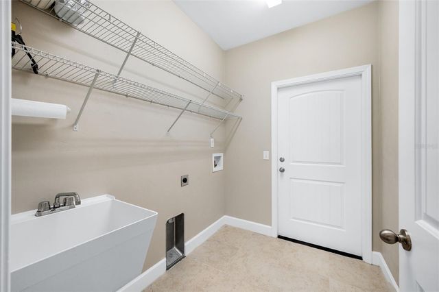 19033 NW 166TH AVENUE, High Springs, FL 32643