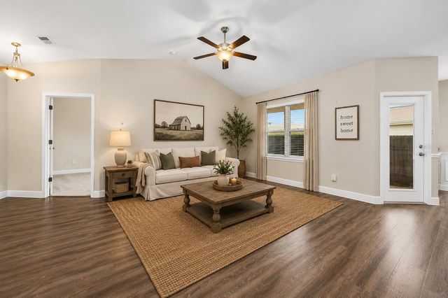 19033 NW 166TH AVENUE, High Springs, FL 32643