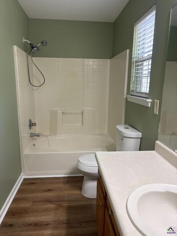 404 Dunmurry Pl, Warner Robins, GA 31093