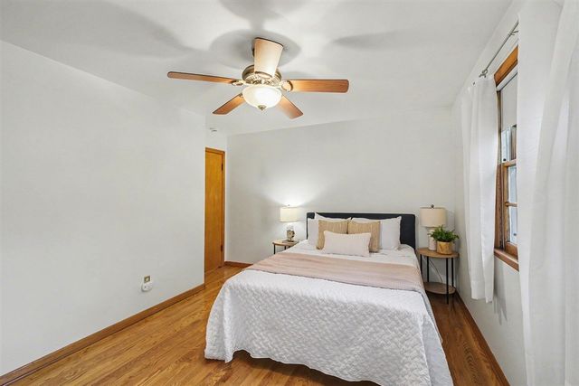 2162 Finsbury Lane, Grand Rapids, MI 49504