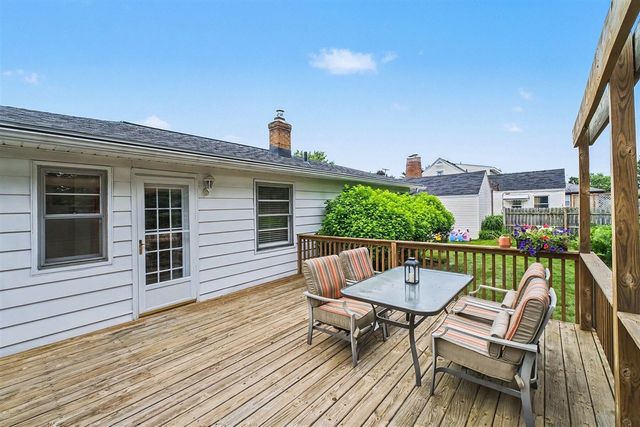 2162 Finsbury Lane, Grand Rapids, MI 49504
