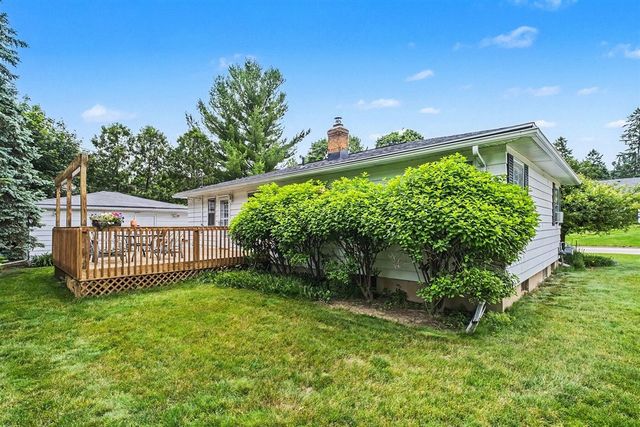 2162 Finsbury Lane, Grand Rapids, MI 49504
