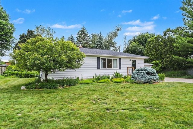 2162 Finsbury Lane, Grand Rapids, MI 49504