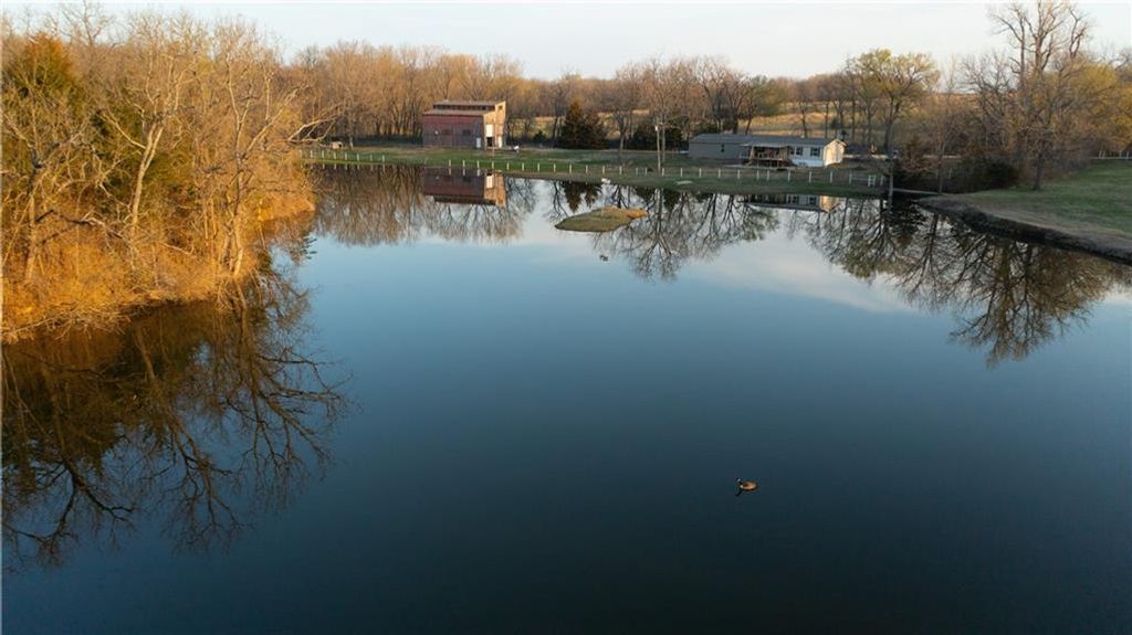 5783 Union Road, Mclouth, KS 66054