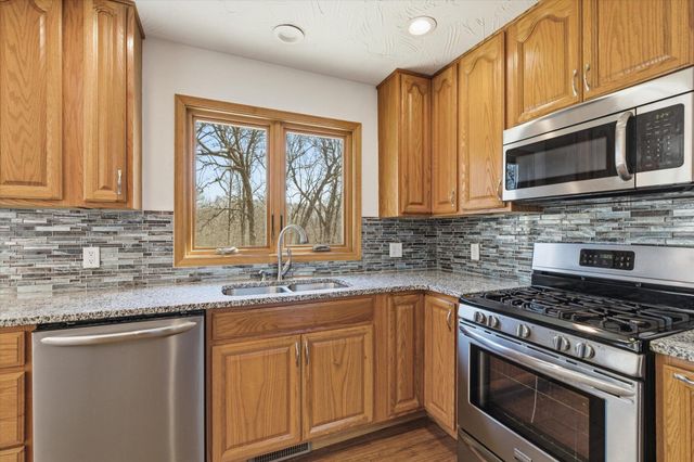 2754 Prairie Ridge Road, Ozark, MO 65721